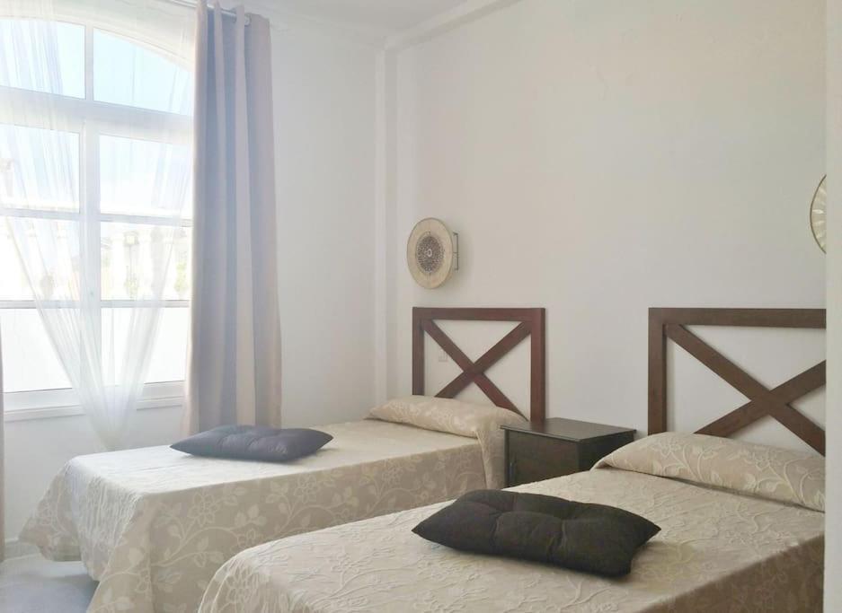 Lovely Villa - Pool Front, Private Roof Terrace, Wifi Fiber Optic Corralejo Exteriér fotografie